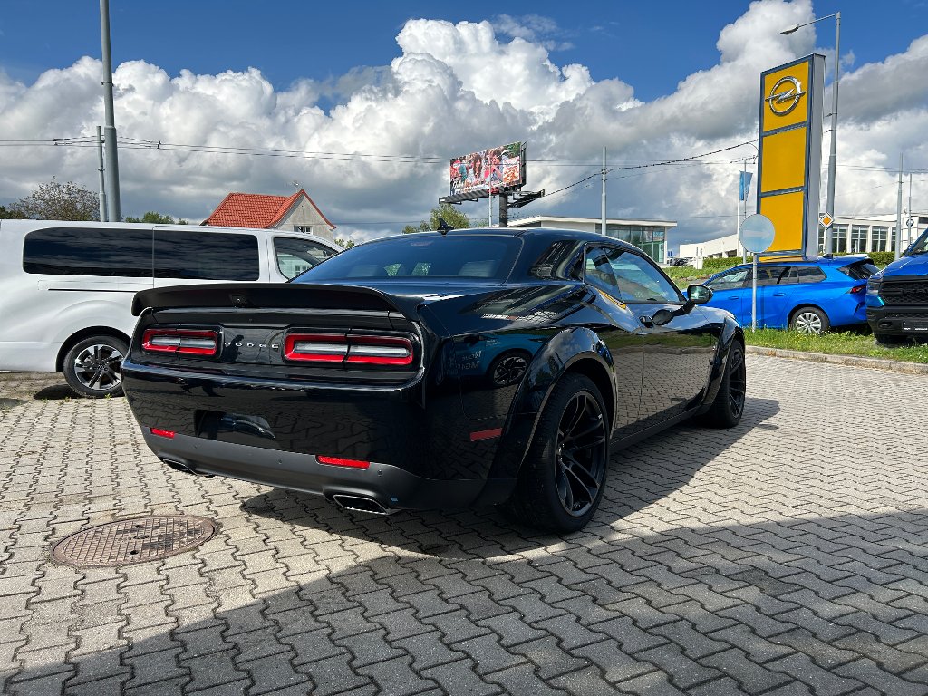 Dodge Challenger