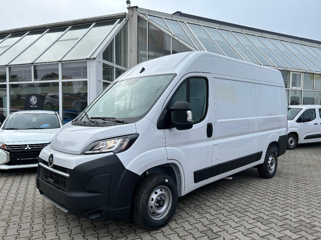 Opel Movano