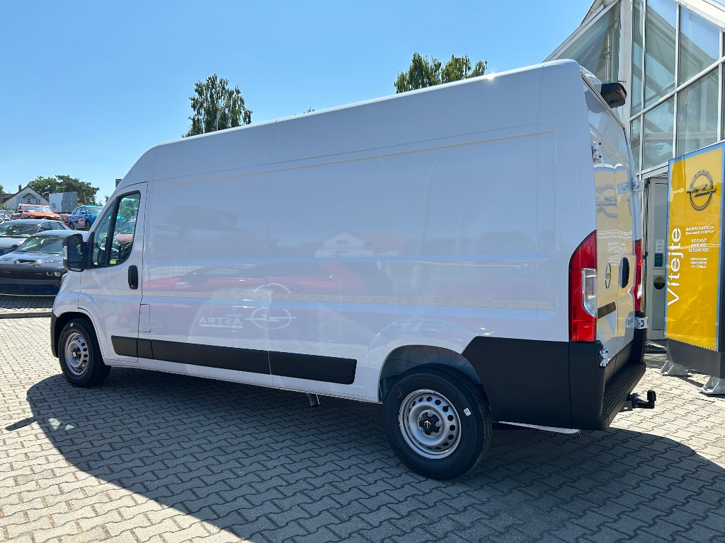 Opel Movano