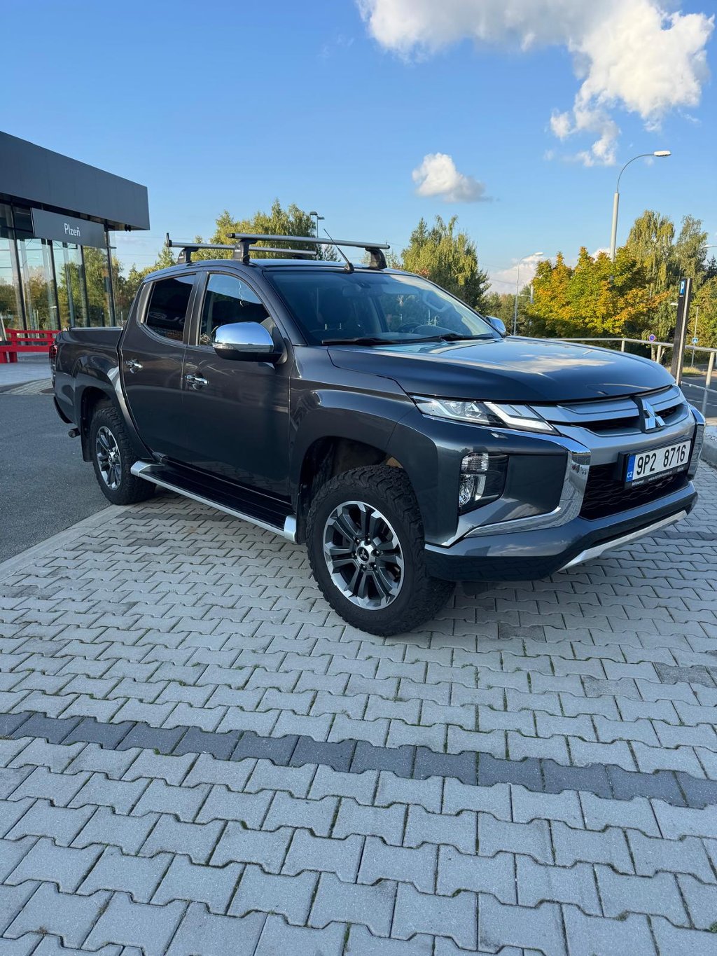 Mitsubishi L200