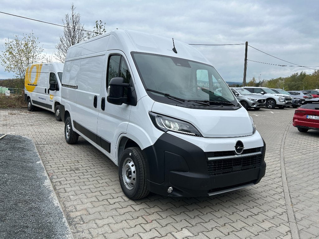 Opel Movano