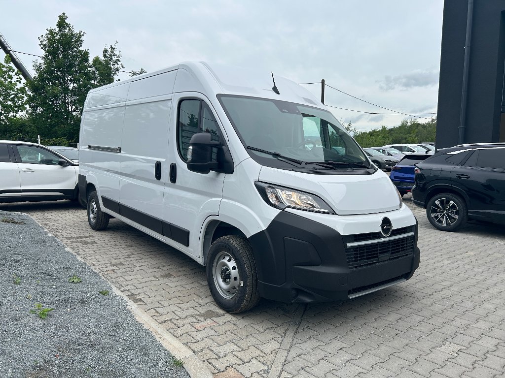 Opel Movano