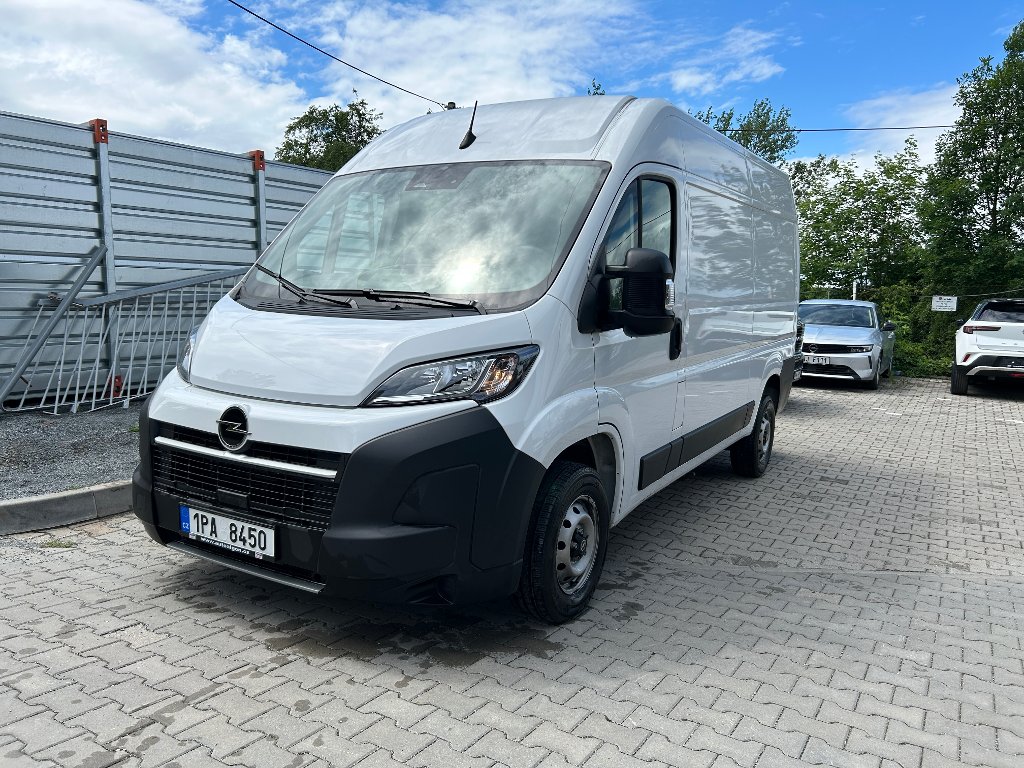 Opel Movano