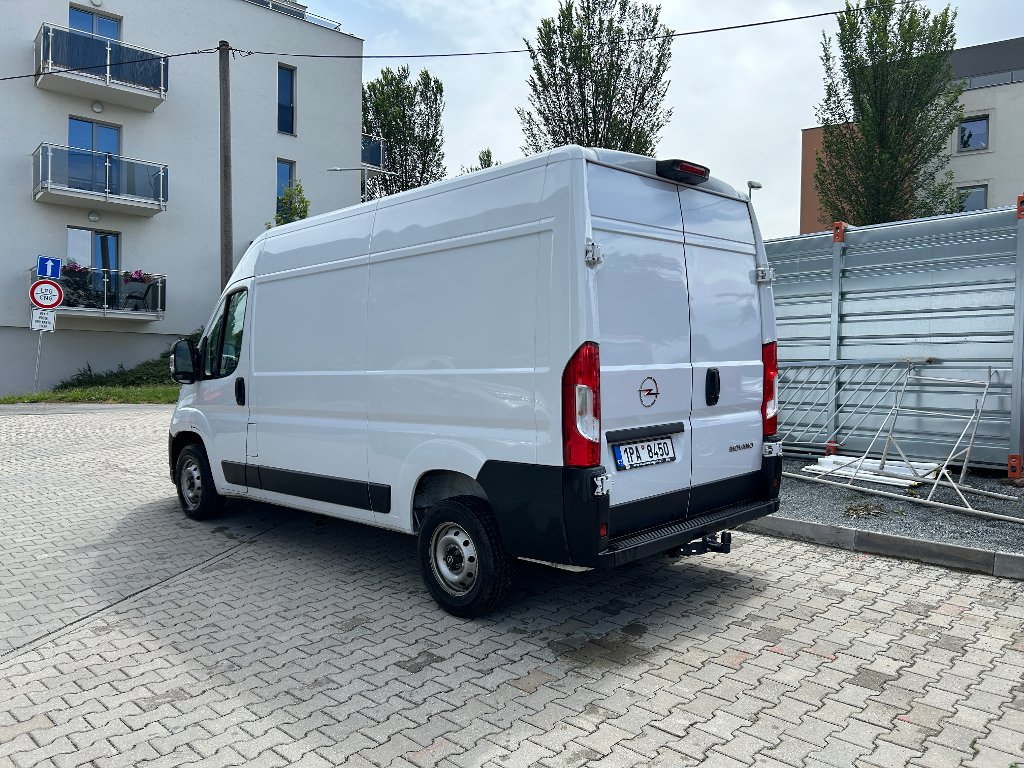 Opel Movano