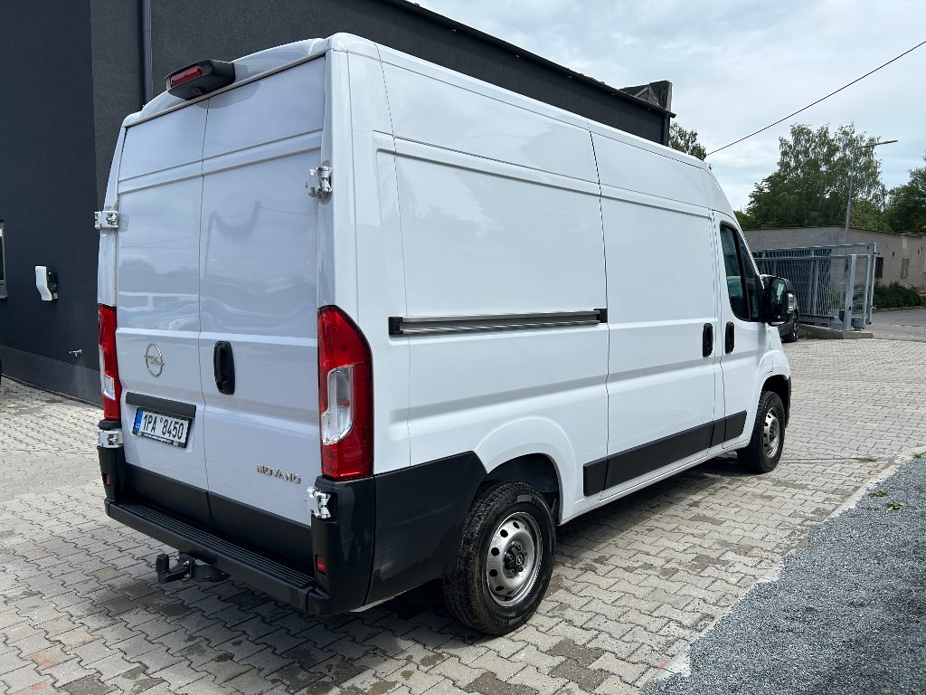 Opel Movano