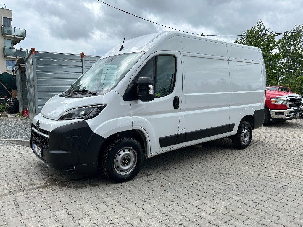 Opel Movano