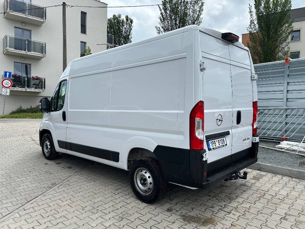 Opel Movano