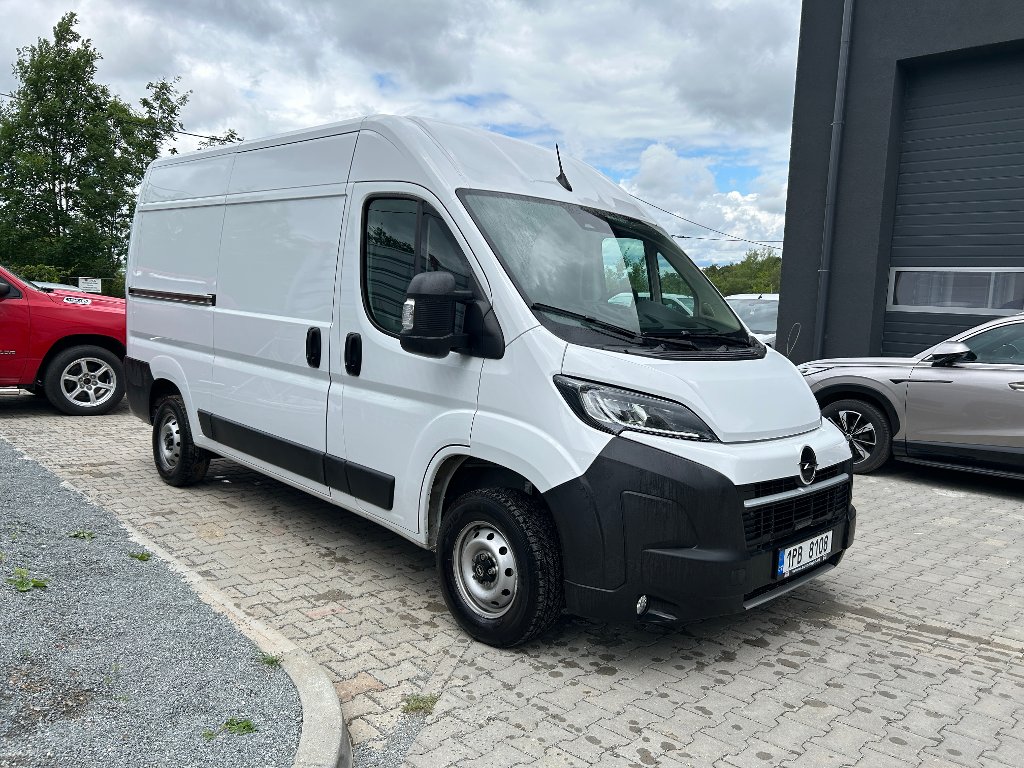 Opel Movano