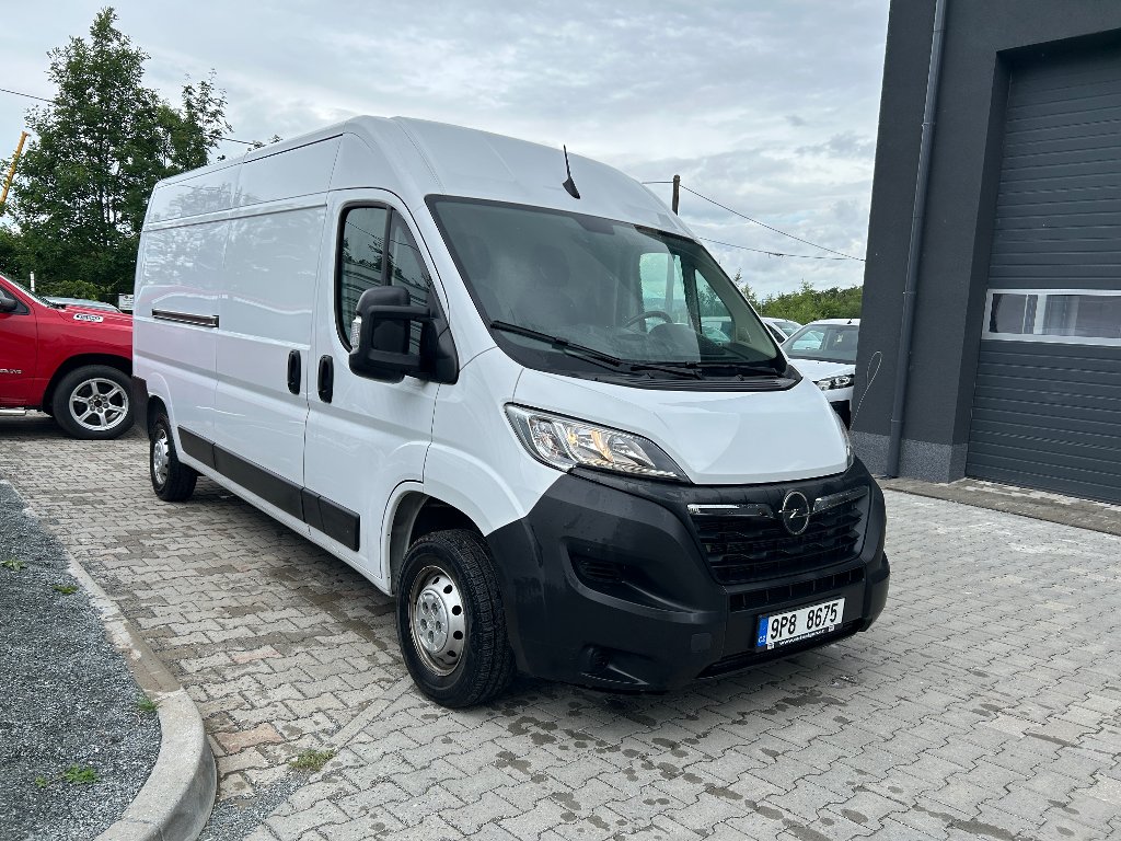 Opel Movano