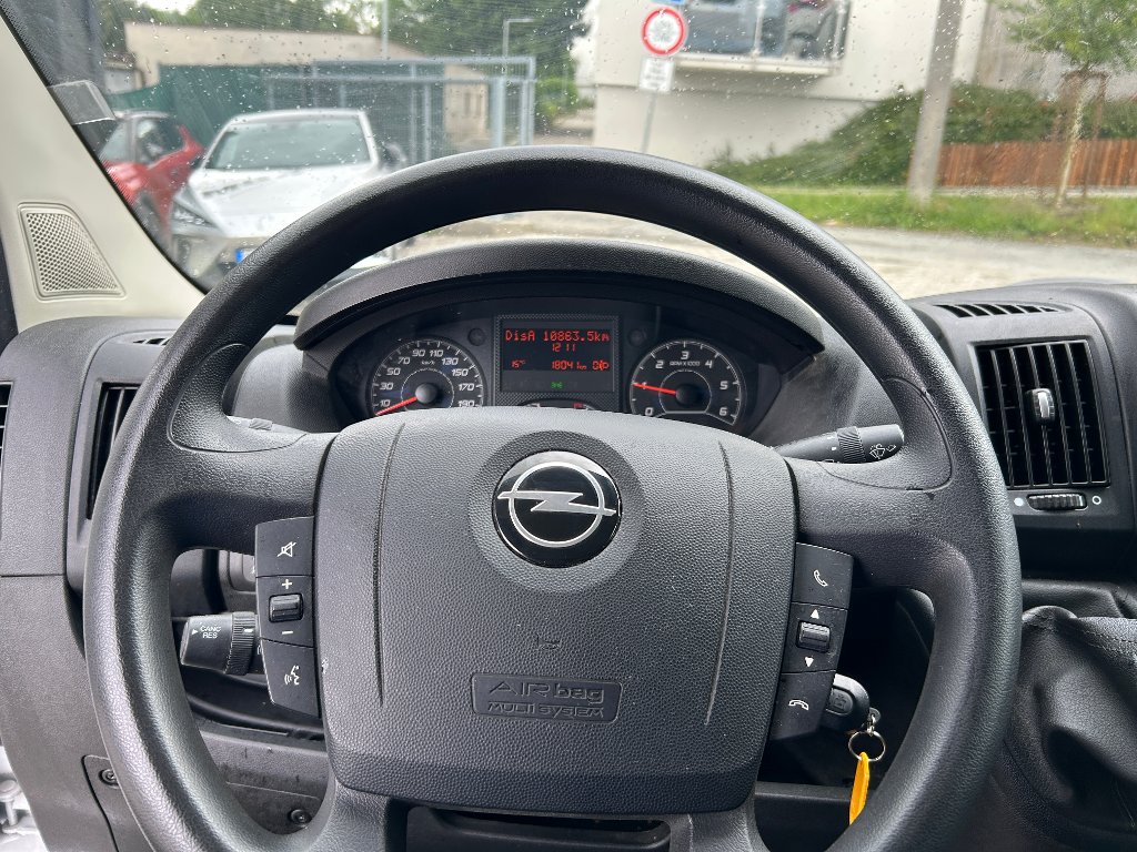 Opel Movano