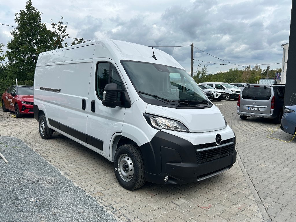 Opel Movano