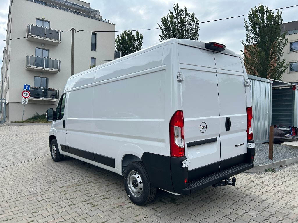 Opel Movano